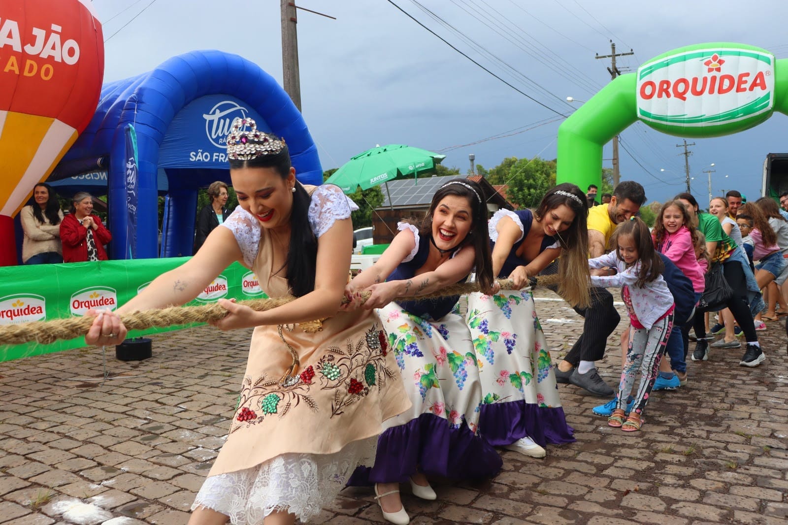 Atividades da Festa Nacional da Uva 2024  agitou o interior de Caxias do Sul neste final de semana