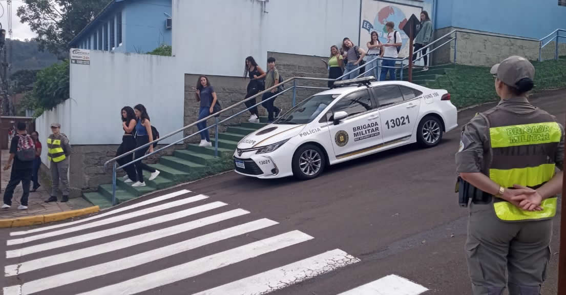 1º BATALHÃO TURÍSTICO REALIZA OPERAÇÃO VOLTA ÀS AULAS 2024