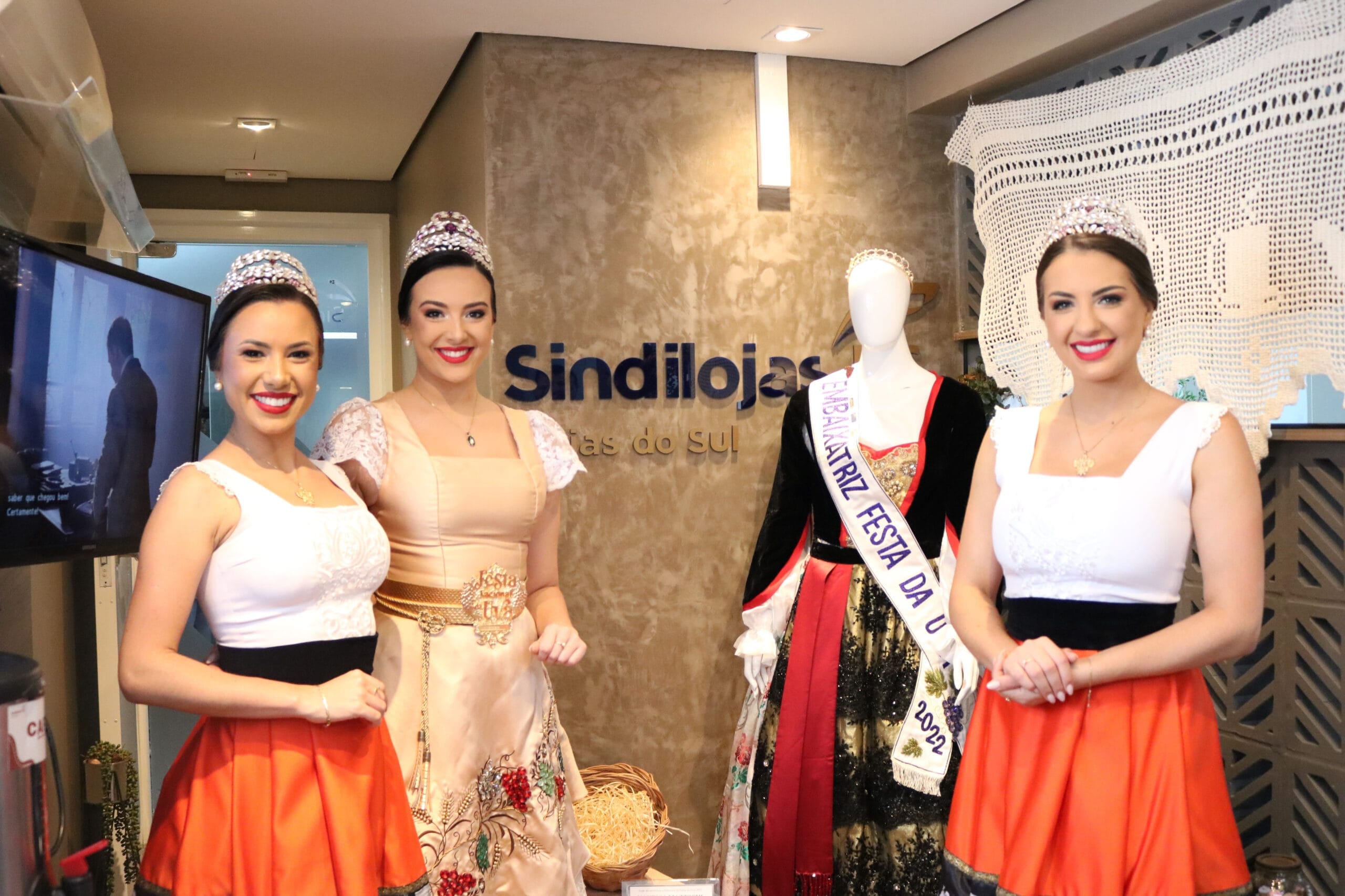 Sindilojas Caxias promoveu Arrastão no Comércio no Centro de Caxias do Su
