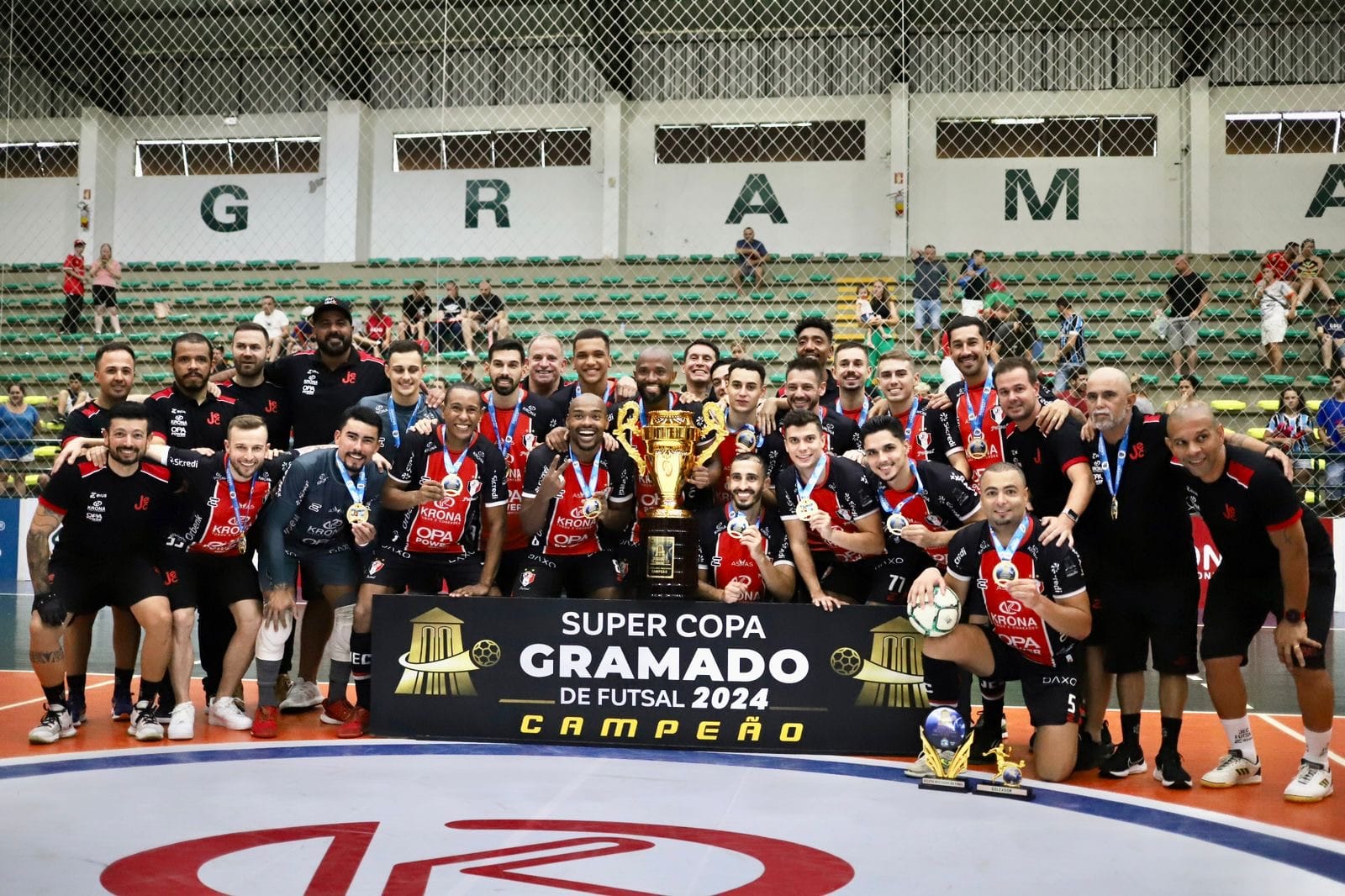 JEC Krona é bicampeão da  Super Copa Gramado de Futsal