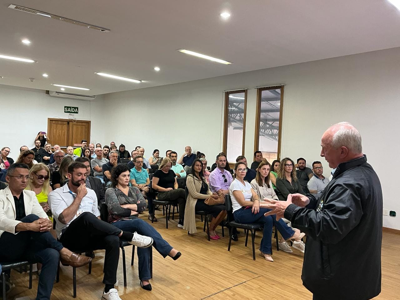Secretaria de Turismo reúne trade para ouvir sugestões sobre marketing