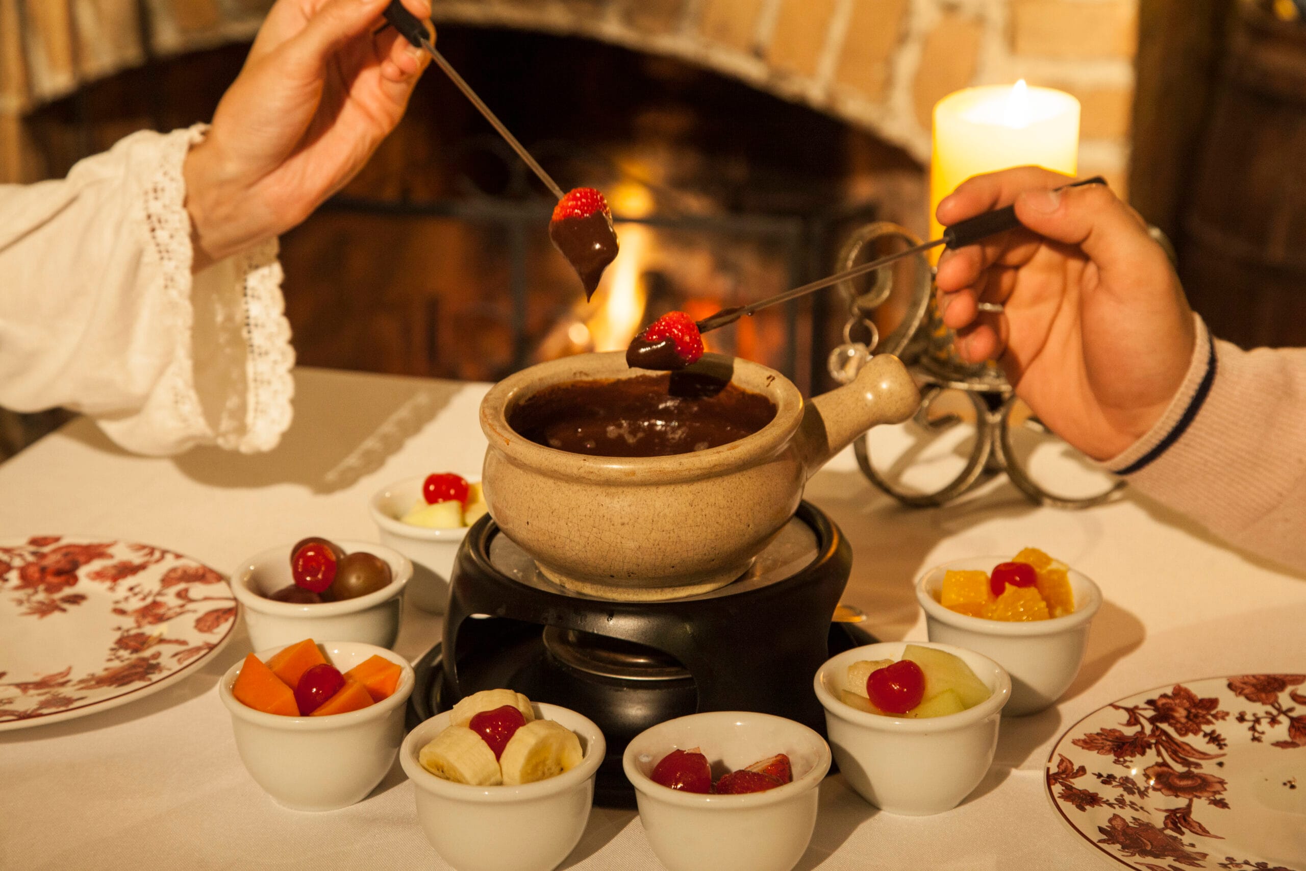 Saúde alerta para proibição do uso de etanol anidro ou hidratado em estabelecimentos gastronômicos