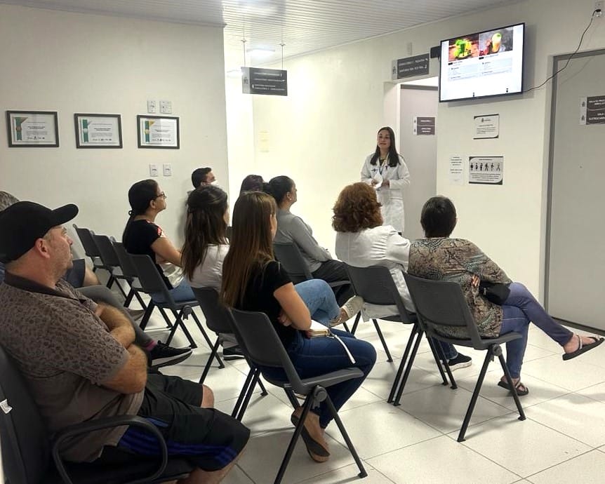 Estratégia de Saúde da Família do bairro Pórtico trata sobre alimentação saudável
