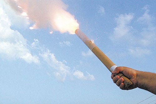 Ano Novo: um a cada 10 acidentes com fogos de artifício levam à amputação