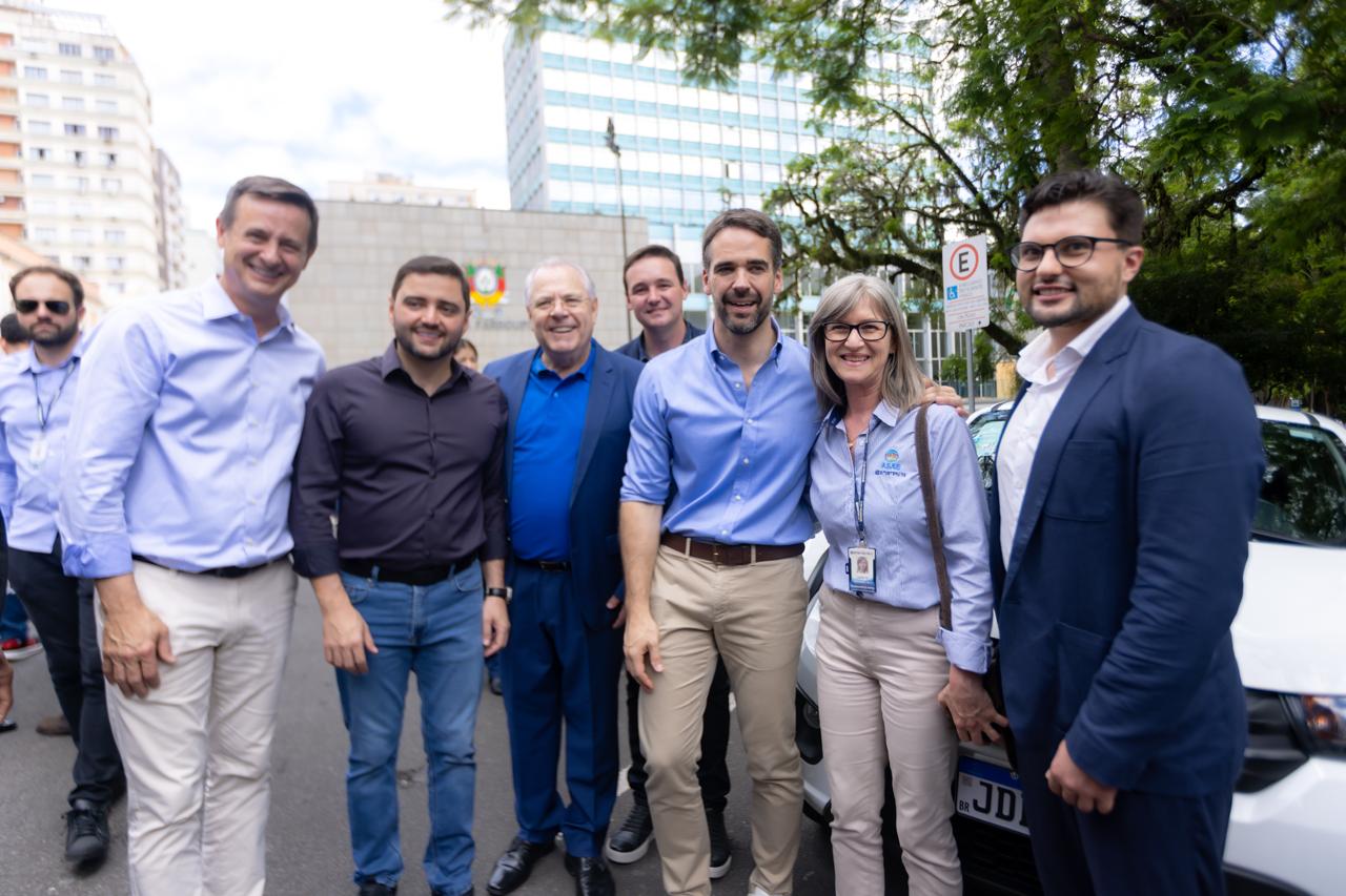 Emater Gramado recebe veículo zero quilômetro do Governo do Estado