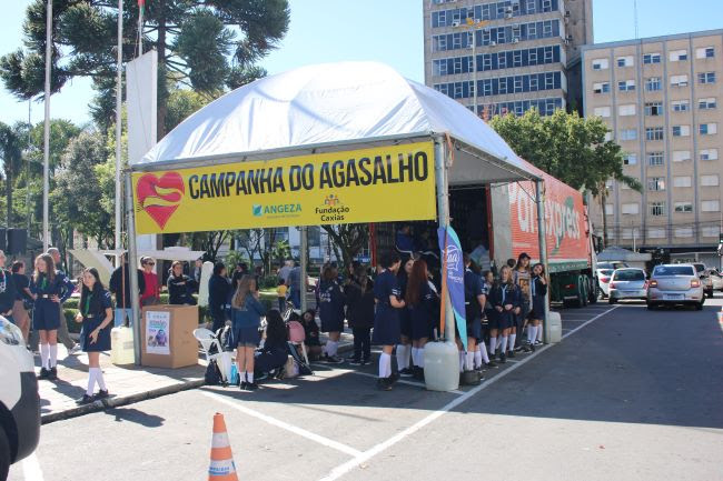 Fundação Caxias abre oficialmente a Campanha do Agasalho 2025