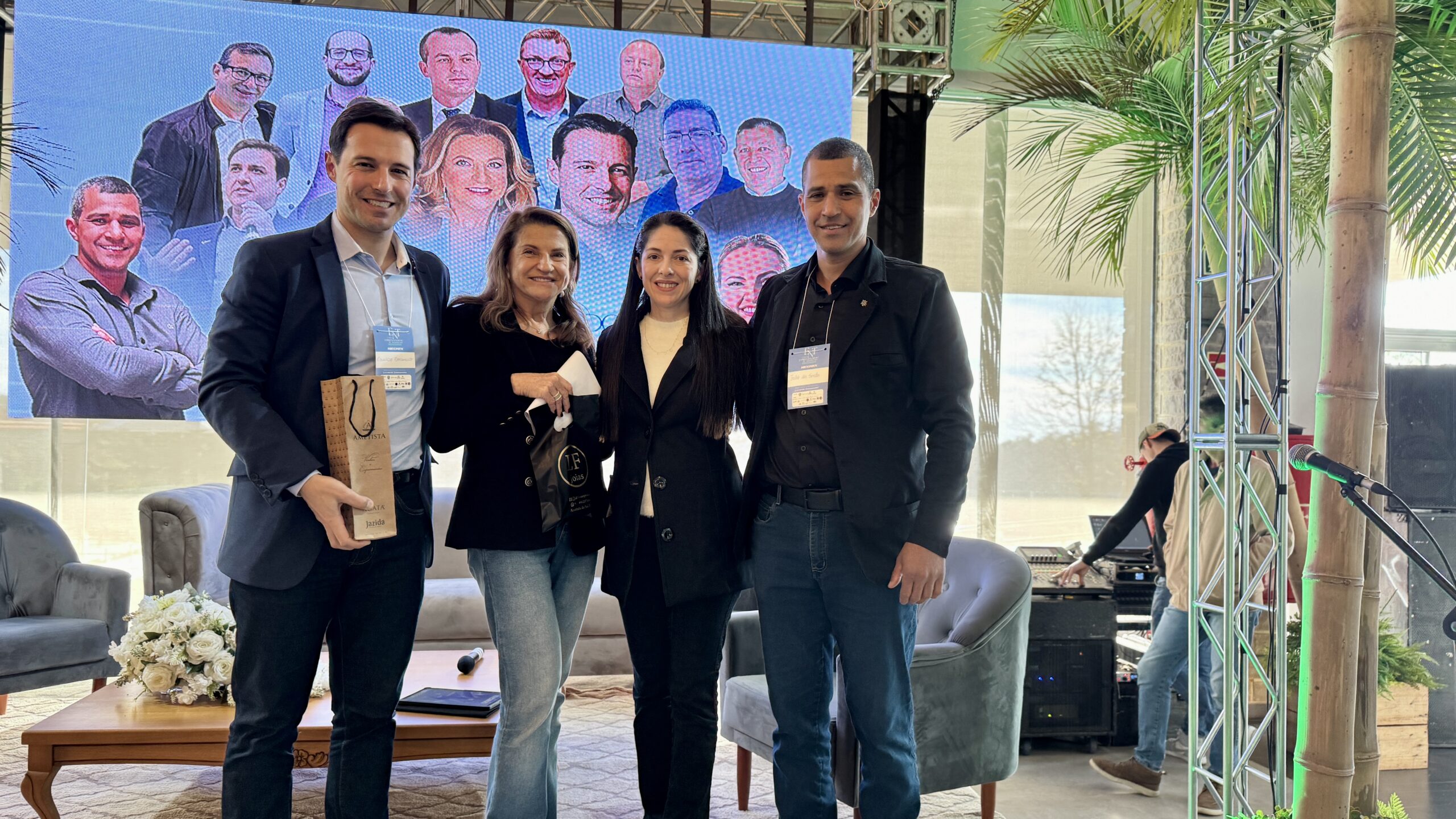 Marta Rossi e Eduardo Zorzanello participam de evento sobre negócios turísticos em Ametista do Sul