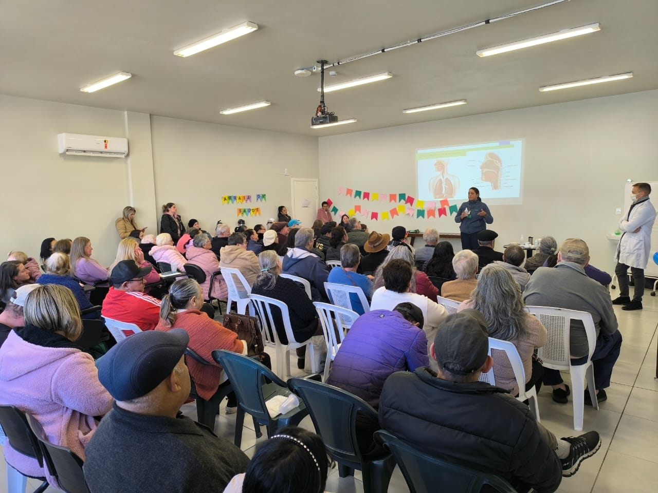 Encontro Coletivo do Programa Hiperdia aborda os cuidados com a tosse