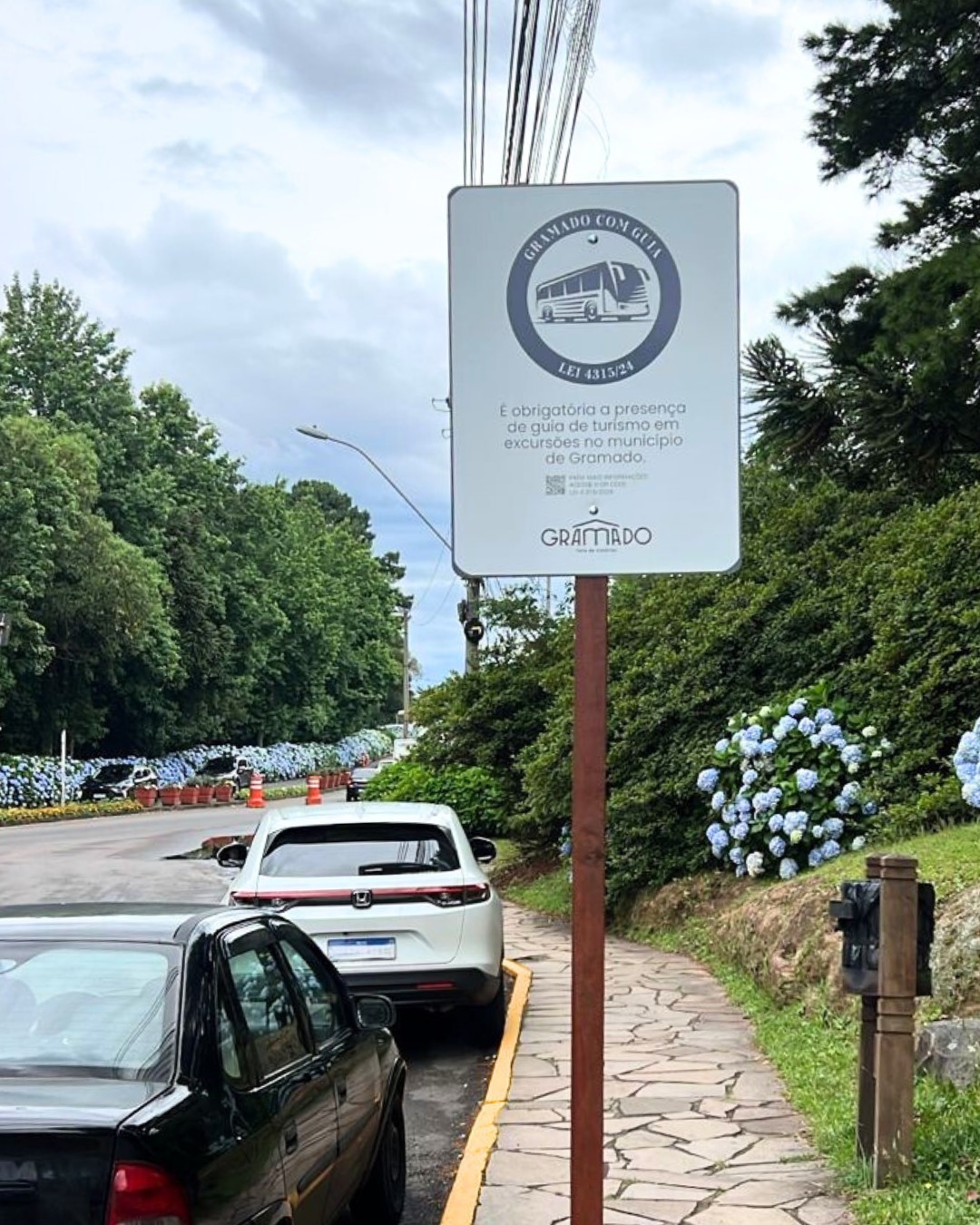 Secretaria de Turismo reforça sinalização para excursões em Gramado