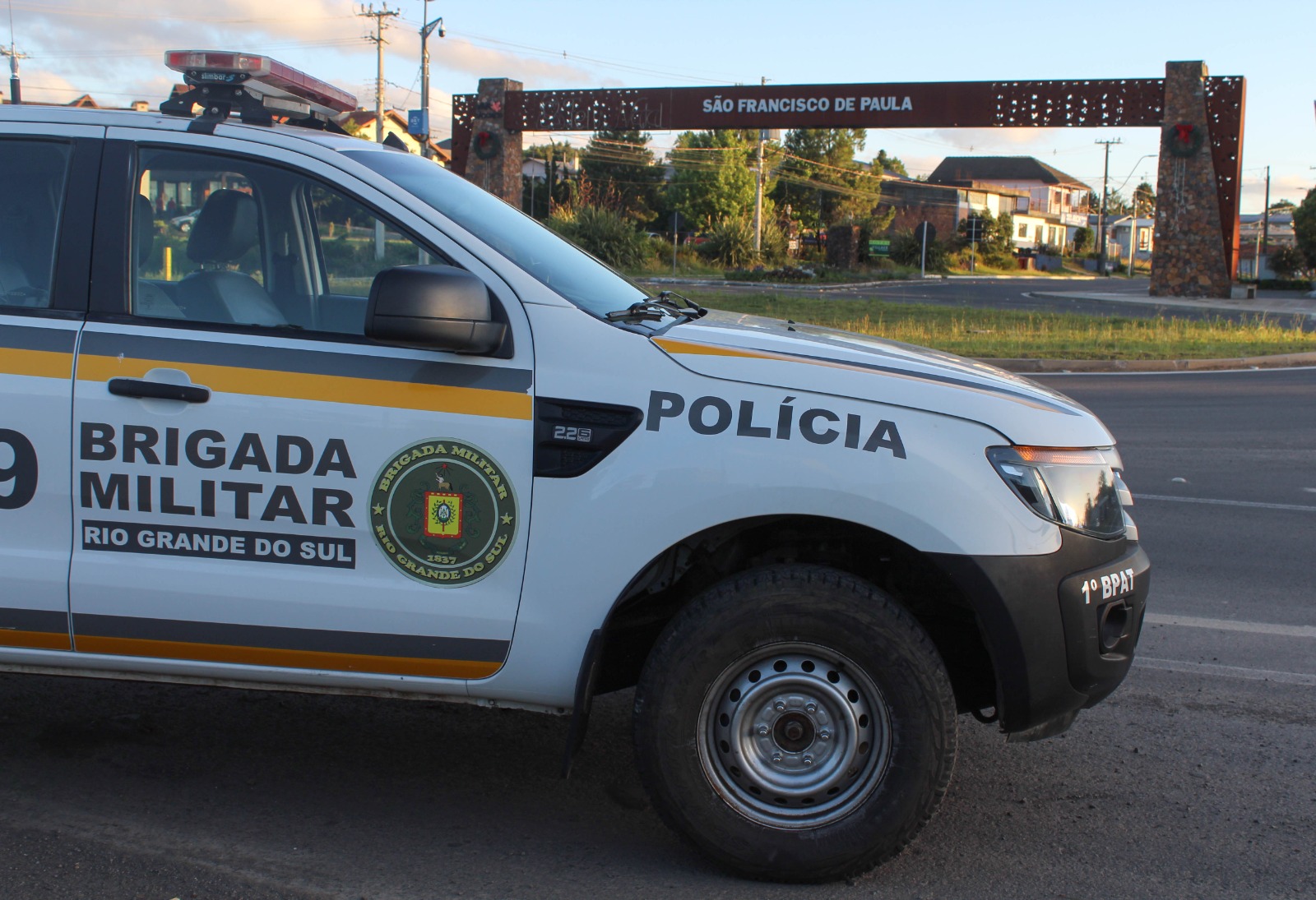 BRIGADA MILITAR PRENDE HOMEM POR CÁRCERE PRIVADO E VIOLÊNCIA DOMÉSTICA CONTRA COMPANHEIRA EM SÃO FRANCISCO DE PAULA