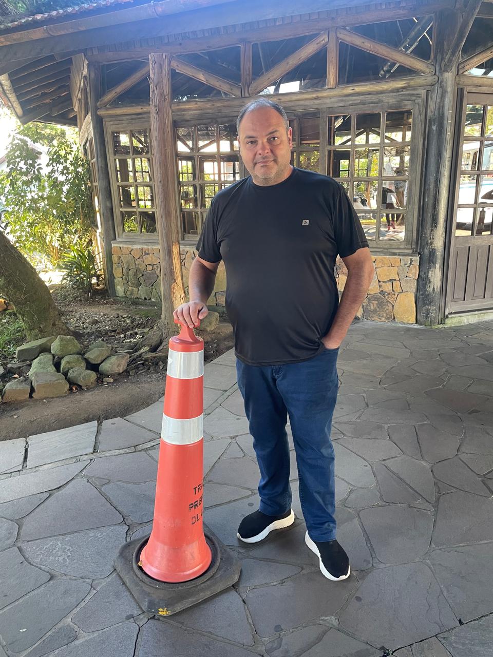Adir Denardi visita instalações da rodoviária de Canela e cobra melhorias